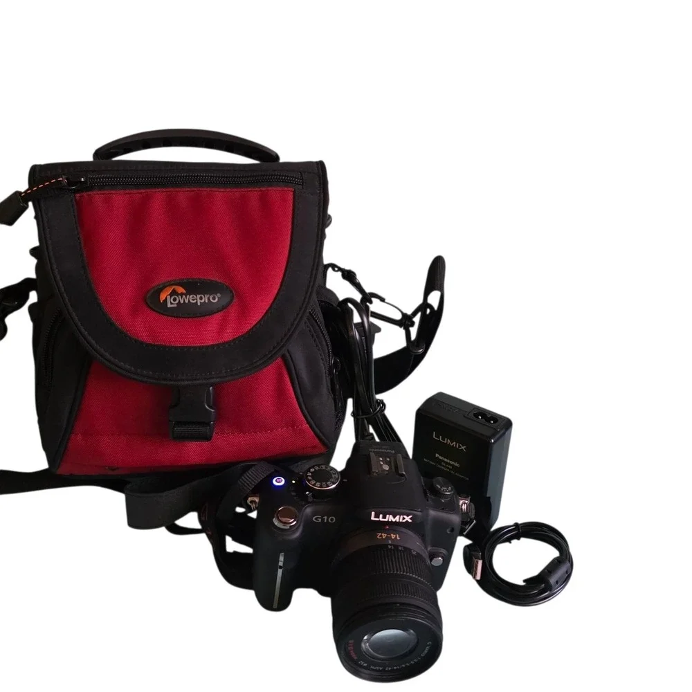 Panasonic‎ G10 Mirrorless Camera 12.1MP with 14-42mm Lens Charger 16GB SD Card